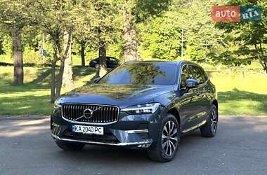 Внедорожник / Кроссовер Volvo XC60 2023 в 