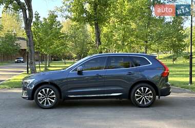Внедорожник / Кроссовер Volvo XC60 2023 в 