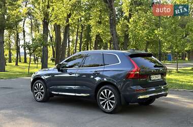 Внедорожник / Кроссовер Volvo XC60 2023 в 