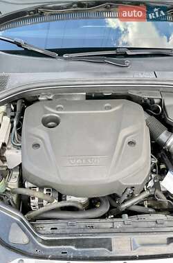 Позашляховик / Кросовер Volvo XC60 2016 в 