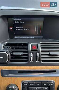 Внедорожник / Кроссовер Volvo XC60 2012 в 