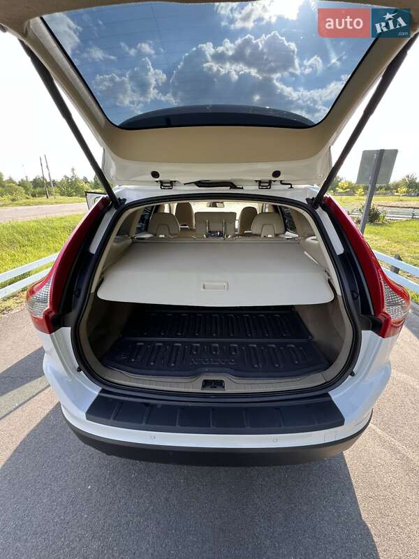 Позашляховик / Кросовер Volvo XC60 2013 в Малині