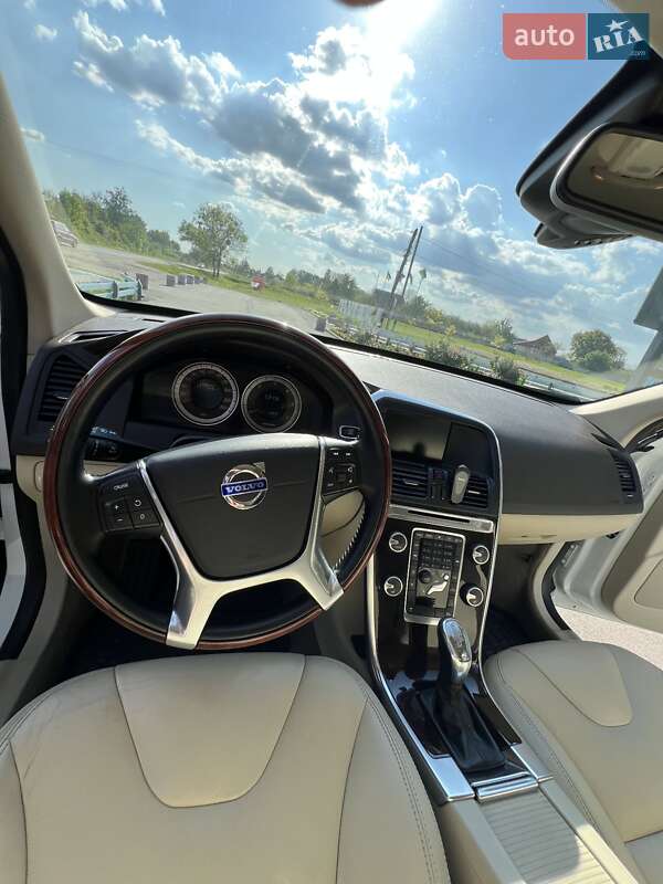 Позашляховик / Кросовер Volvo XC60 2013 в Малині
