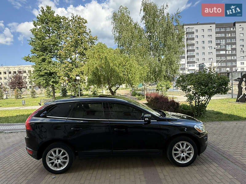 Позашляховик / Кросовер Volvo XC60 2012 в Ірпені
