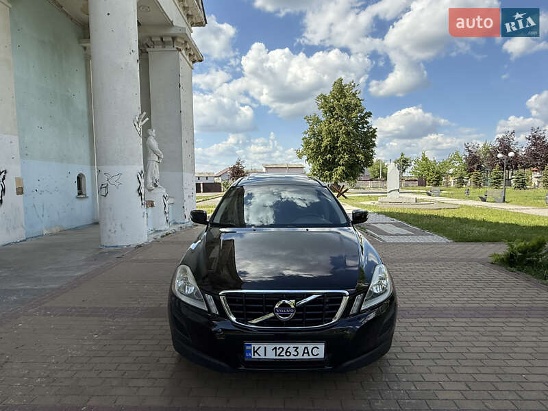 Позашляховик / Кросовер Volvo XC60 2012 в Ірпені