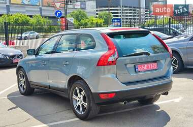 Внедорожник / Кроссовер Volvo XC60 2010 в 