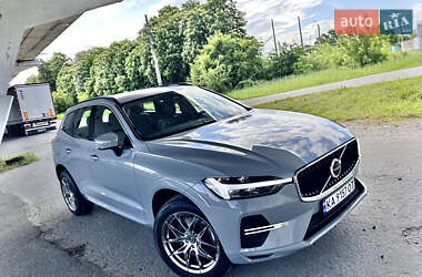 Внедорожник / Кроссовер Volvo XC60 2023 в 