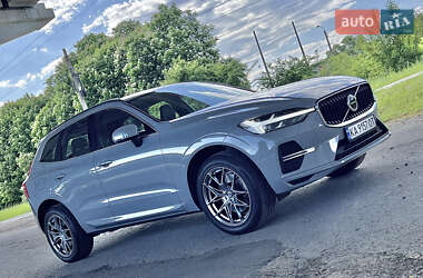 Внедорожник / Кроссовер Volvo XC60 2023 в 