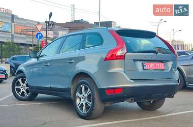 Внедорожник / Кроссовер Volvo XC60 2010 в 