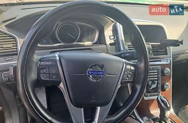 Внедорожник / Кроссовер Volvo XC60 2013 в 