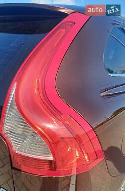 Внедорожник / Кроссовер Volvo XC60 2013 в 