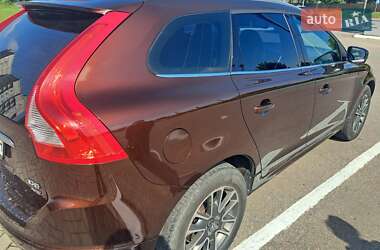 Внедорожник / Кроссовер Volvo XC60 2013 в 