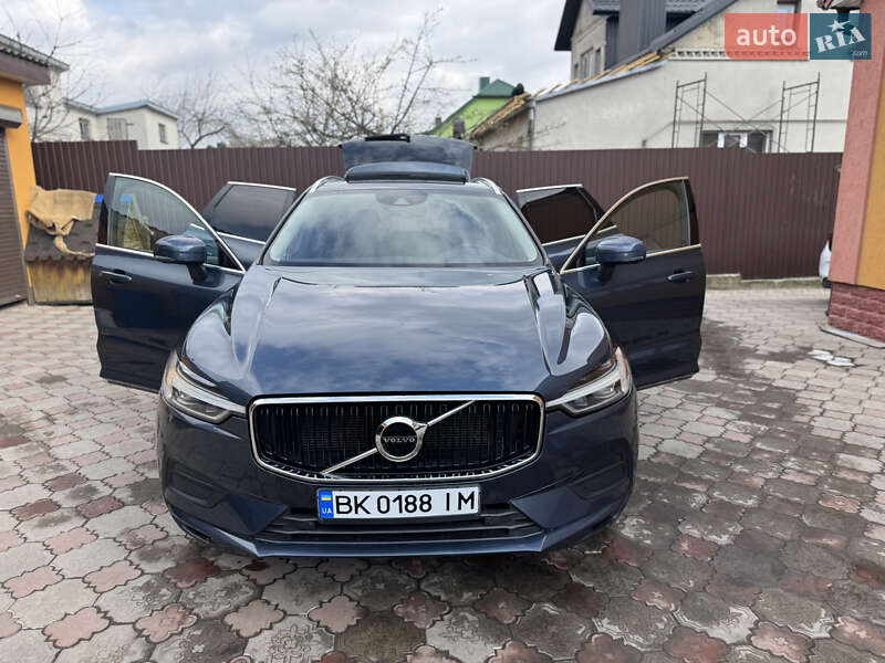 Внедорожник / Кроссовер Volvo XC60 2017 в Ровно
