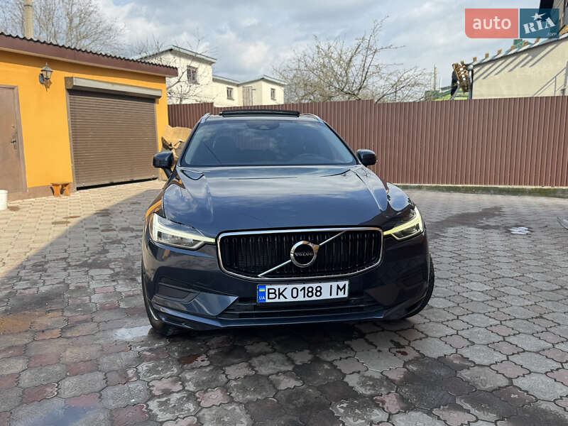 Внедорожник / Кроссовер Volvo XC60 2017 в Ровно