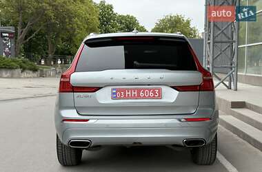 Внедорожник / Кроссовер Volvo XC60 2018 в 