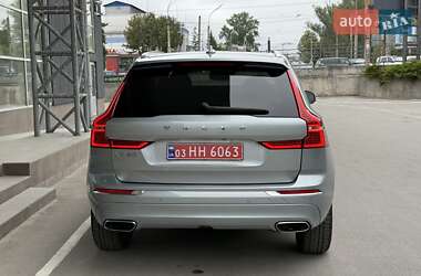 Внедорожник / Кроссовер Volvo XC60 2018 в 