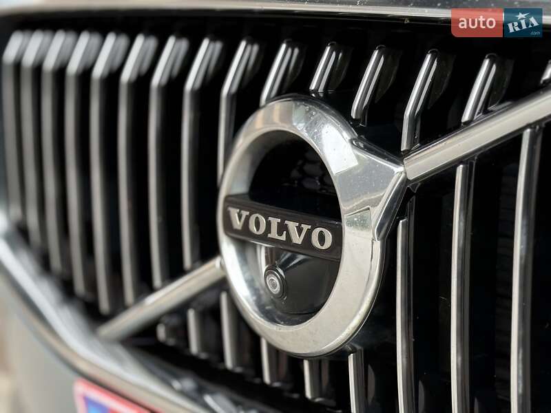Внедорожник / Кроссовер Volvo XC60 2018 в Тернополе