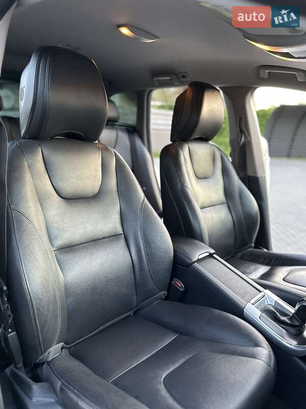 Позашляховик / Кросовер Volvo XC60 2015 в Городенці