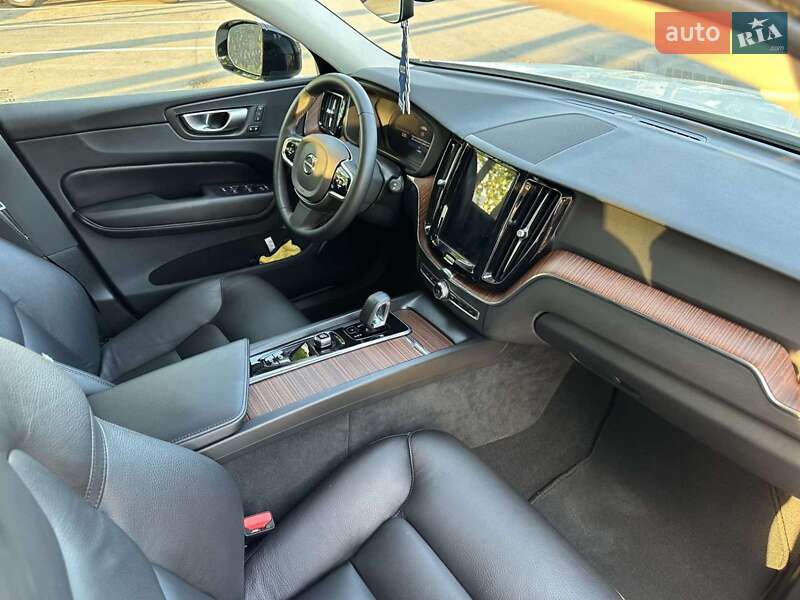 Внедорожник / Кроссовер Volvo XC60 2024 в Киеве фото 25 Внедорожник / Кроссовер Volvo XC60 2024 в Киеве