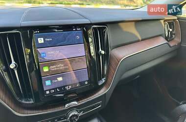 Внедорожник / Кроссовер Volvo XC60 2024 в 