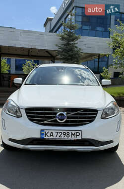 Внедорожник / Кроссовер Volvo XC60 2015 в 
