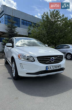 Внедорожник / Кроссовер Volvo XC60 2015 в 