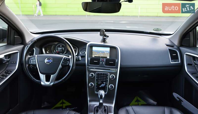 Внедорожник / Кроссовер Volvo XC60 2014 в Киеве