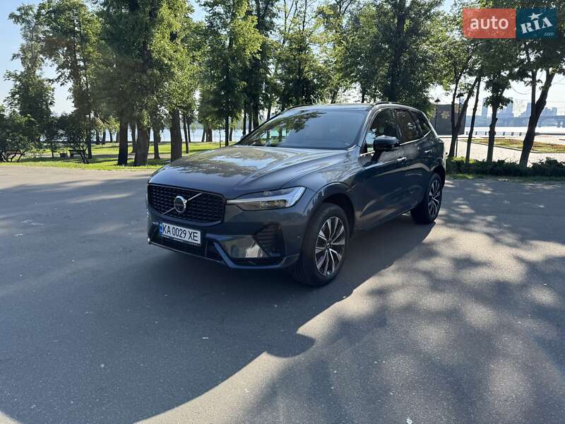 Volvo XC60 2022