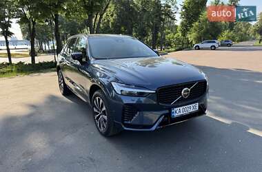 Внедорожник / Кроссовер Volvo XC60 2022 в 