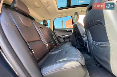 Внедорожник / Кроссовер Volvo XC60 2012 в 