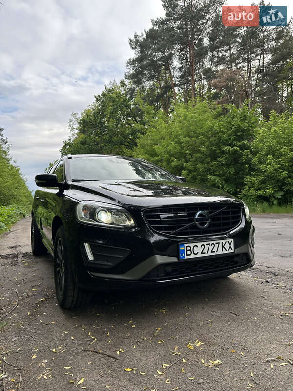 Позашляховик / Кросовер Volvo XC60 2016 в 