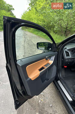 Позашляховик / Кросовер Volvo XC60 2016 в 