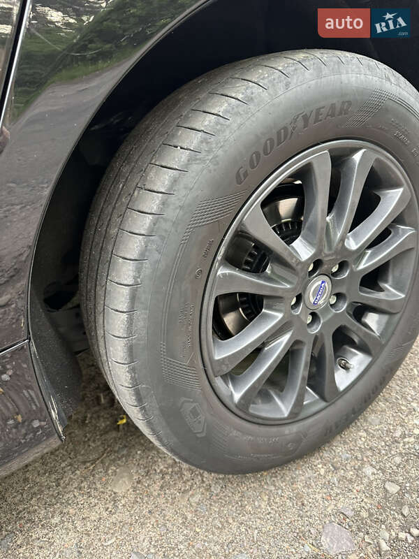 Позашляховик / Кросовер Volvo XC60 2016 в Шептицькому