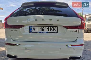 Внедорожник / Кроссовер Volvo XC60 2017 в 