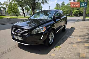 Внедорожник / Кроссовер Volvo XC60 2015 в 