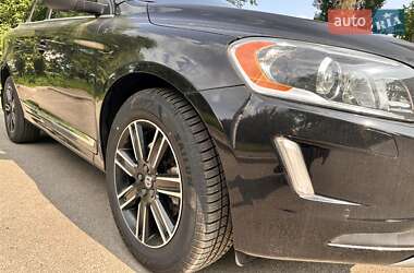 Внедорожник / Кроссовер Volvo XC60 2016 в 