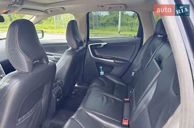 Внедорожник / Кроссовер Volvo XC60 2010 в 