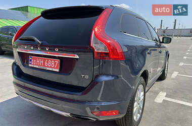 Позашляховик / Кросовер Volvo XC60 2015 в 