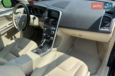 Позашляховик / Кросовер Volvo XC60 2015 в 