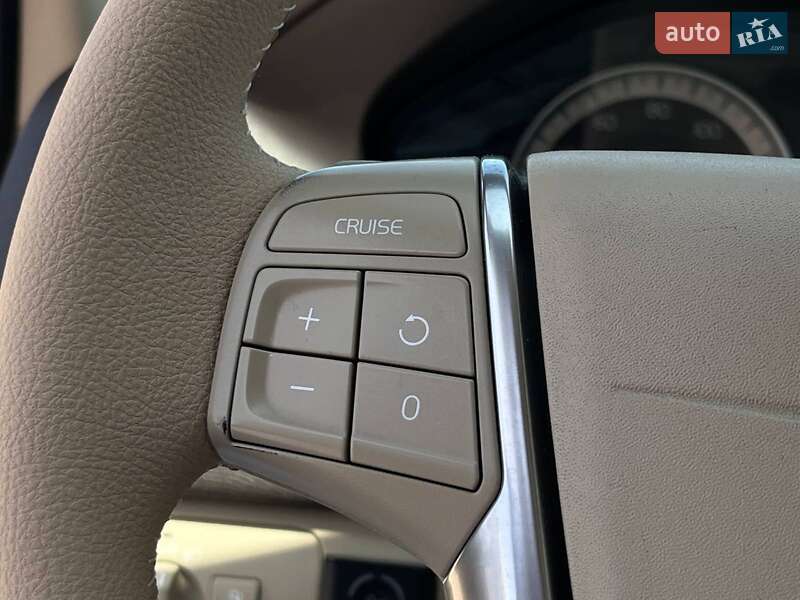 Позашляховик / Кросовер Volvo XC60 2012 в Львові
