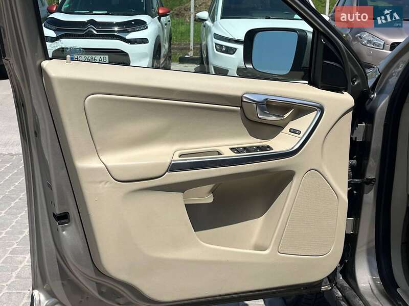 Позашляховик / Кросовер Volvo XC60 2012 в Львові