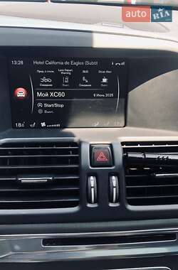 Внедорожник / Кроссовер Volvo XC60 2015 в 
