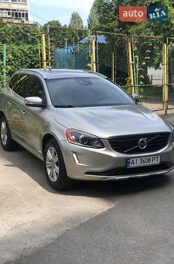 Внедорожник / Кроссовер Volvo XC60 2015 в 