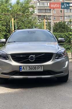Внедорожник / Кроссовер Volvo XC60 2015 в 