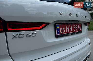 Внедорожник / Кроссовер Volvo XC60 2019 в 
