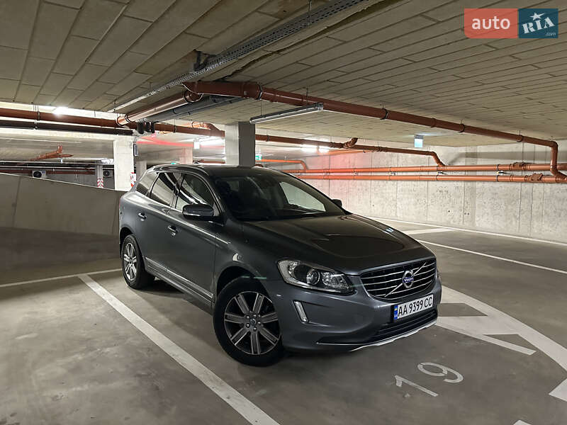 Внедорожник / Кроссовер Volvo XC60 2017 в 