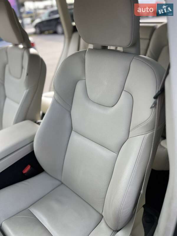 Позашляховик / Кросовер Volvo XC60 2017 в Львові