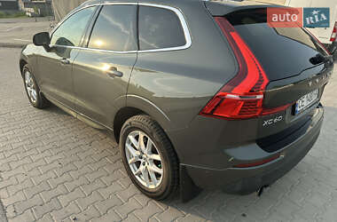 Внедорожник / Кроссовер Volvo XC60 2018 в 