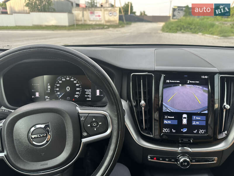 Внедорожник / Кроссовер Volvo XC60 2018 в Черновцах
