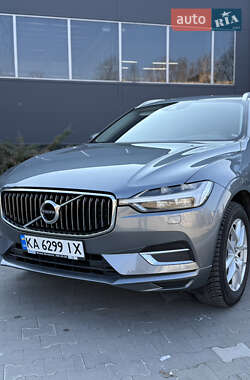 Внедорожник / Кроссовер Volvo XC60 2017 в 
